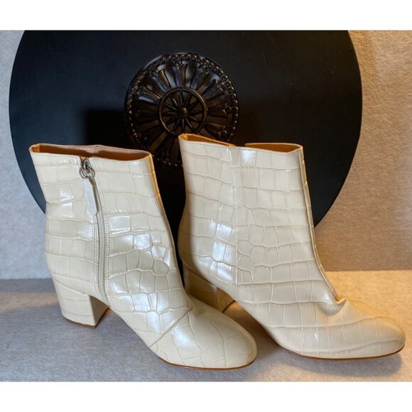 Schutz Women's Crocodile Embossed Leather Ankle Boots Block Heel Size 6B Beige - Picture 2 of 7